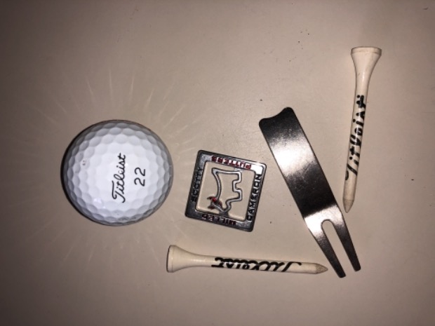 St. Louis Cardinals 4 Golf Ball Gift Set with Divot Repair Tool